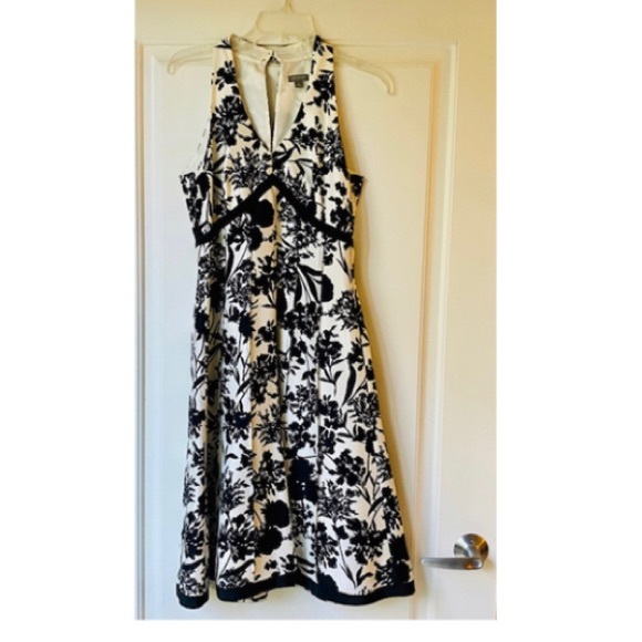 Ann Taylor black & white sundress - Picture 3 of 4